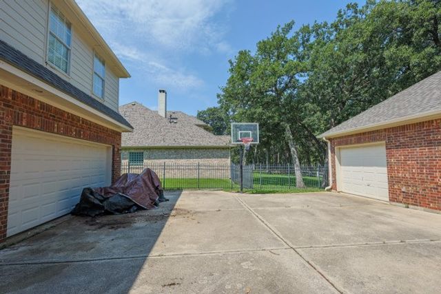 721 Paradise Cove, Shady Shores, TX 76208