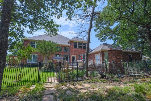 721 Paradise Cove, Shady Shores, TX 76208