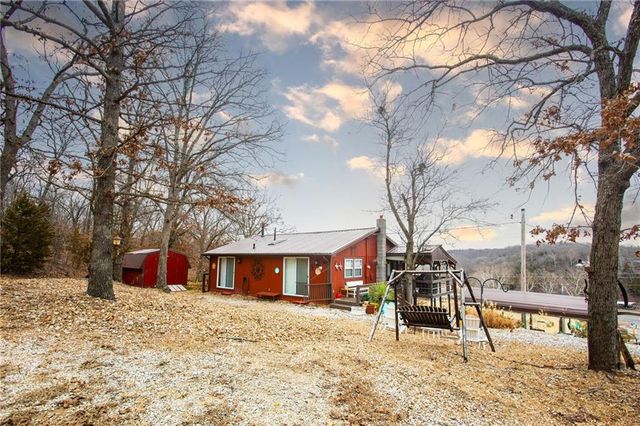 20325 Lost Valley Road, Warsaw, MO 65355