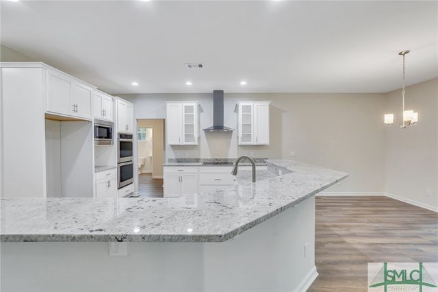 124 Kenwood Circle, Savannah, GA 31302