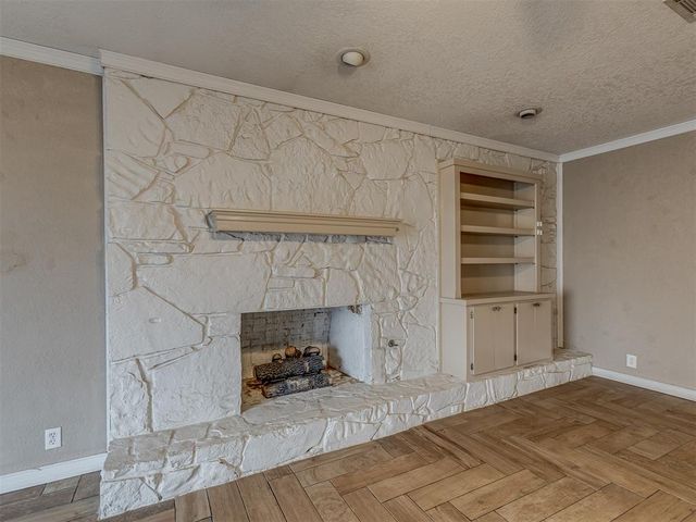 11816 Sagamore Drive, Yukon, OK 73099