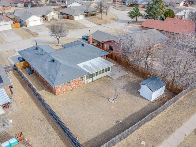 11816 Sagamore Drive, Yukon, OK 73099