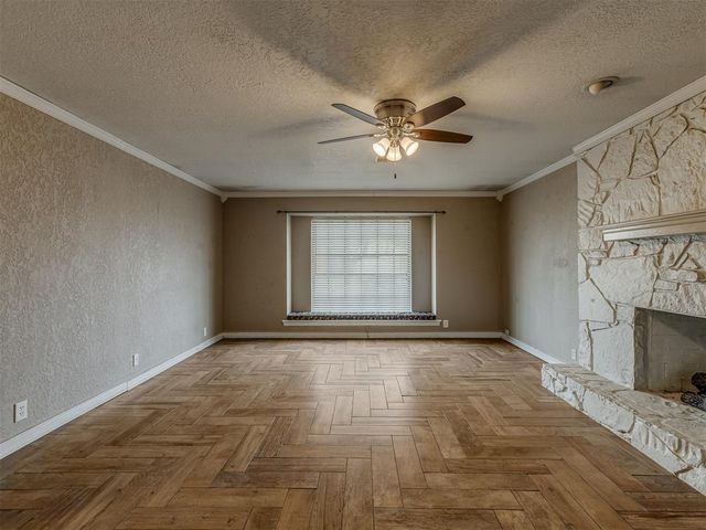 11816 Sagamore Drive, Yukon, OK 73099