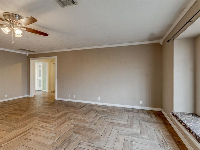 11816 Sagamore Drive, Yukon, OK 73099