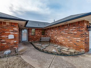 11816 Sagamore Drive, Yukon, OK 73099