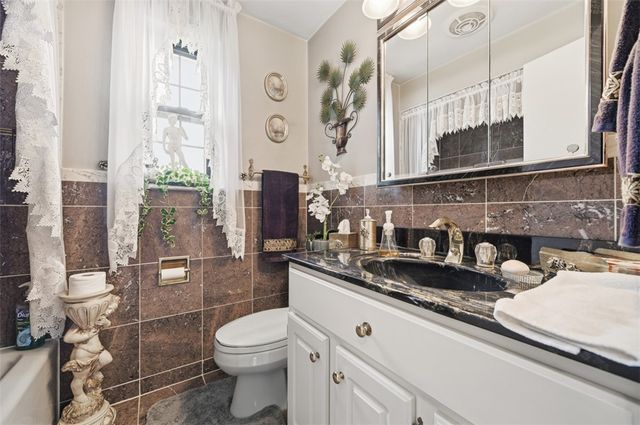 226 Williamsburg Dr, Monroeville, PA 15146