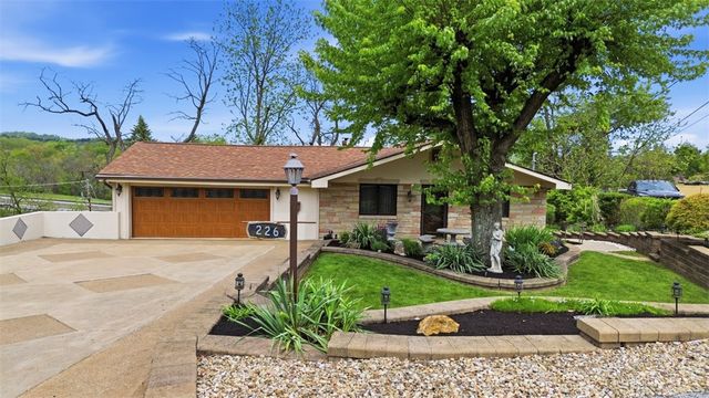 226 Williamsburg Dr, Monroeville, PA 15146