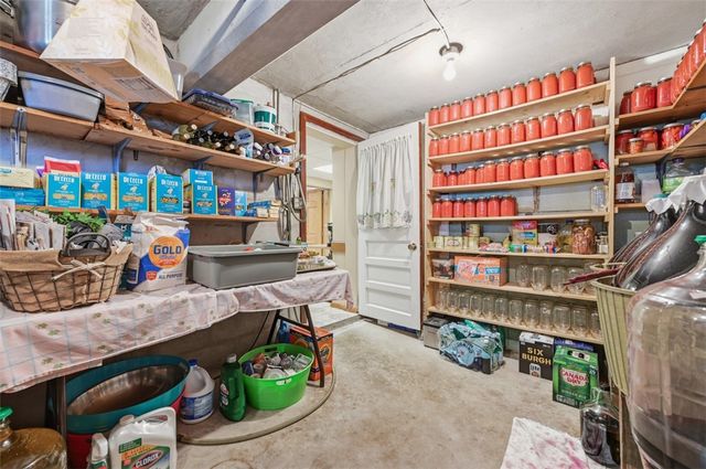 226 Williamsburg Dr, Monroeville, PA 15146