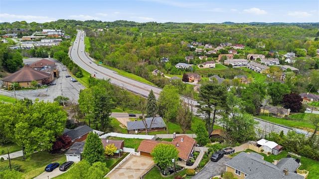 226 Williamsburg Dr, Monroeville, PA 15146