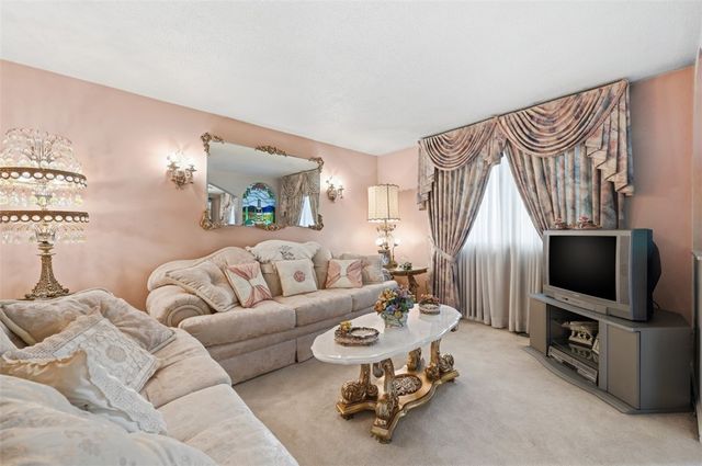 226 Williamsburg Dr, Monroeville, PA 15146