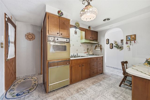 226 Williamsburg Dr, Monroeville, PA 15146