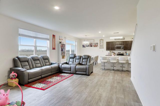 1566 Dublin Drive, Pingree Grove, IL 60140