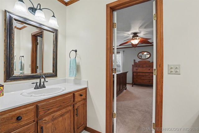 7918 N 156th East Avenue, Owasso, OK 74055