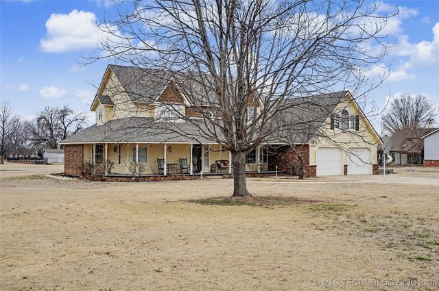 7918 N 156th East Avenue, Owasso, OK 74055