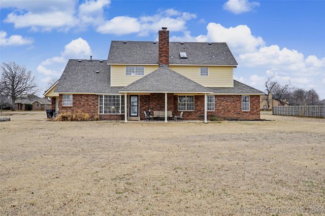 7918 N 156th East Avenue, Owasso, OK 74055