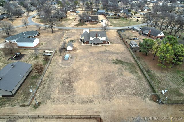 7918 N 156th East Avenue, Owasso, OK 74055