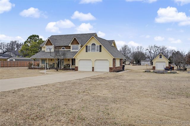 7918 N 156th East Avenue, Owasso, OK 74055