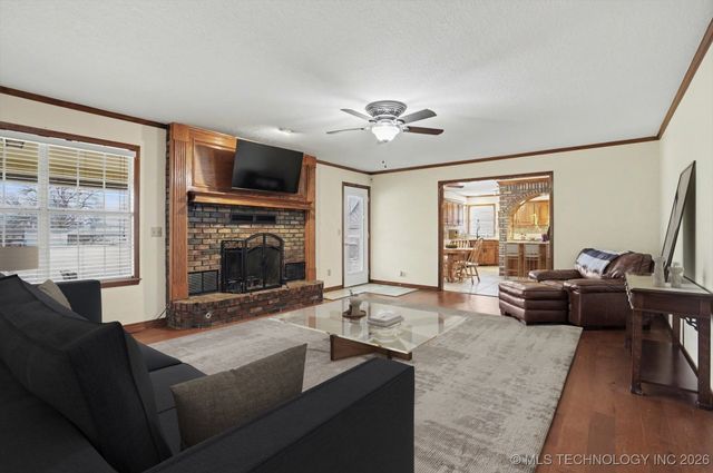 7918 N 156th East Avenue, Owasso, OK 74055