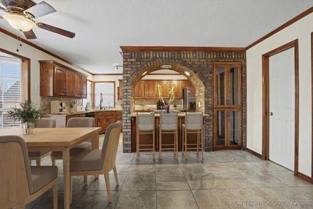 7918 N 156th East Avenue, Owasso, OK 74055