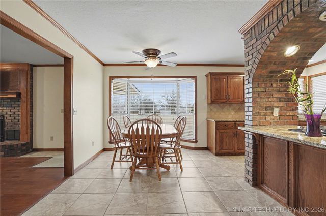 7918 N 156th East Avenue, Owasso, OK 74055