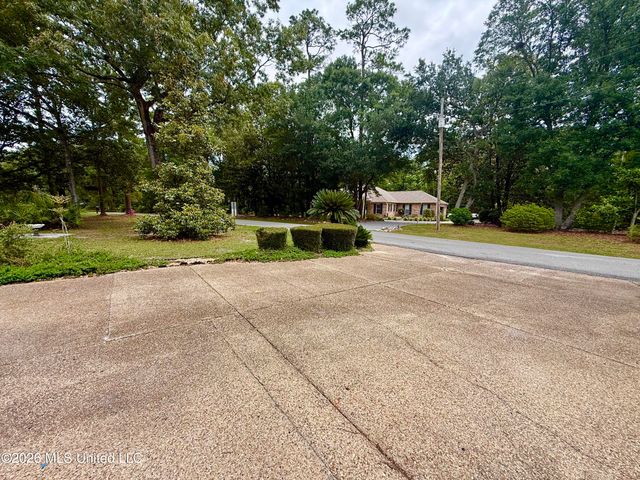 8713 Bayou Castelle Drive, Gautier, MS 39553
