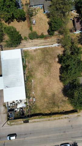 4209 Eastland Street, Fort Worth, TX 76119