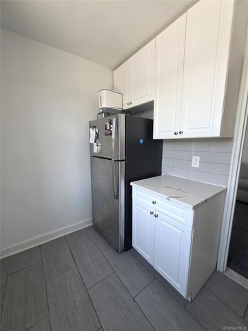 33-15 81st Street 5D, Jackson Heights, NY 11372