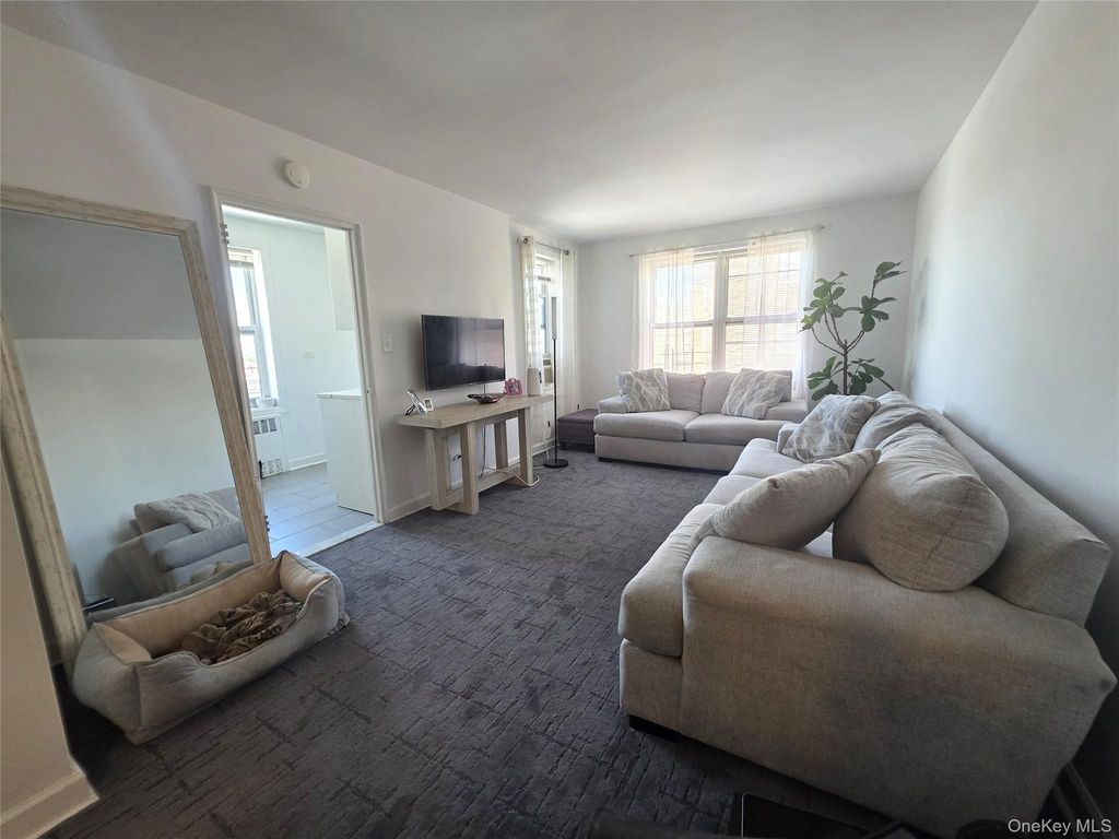 33-15 81st Street 5D, Jackson Heights, NY 11372