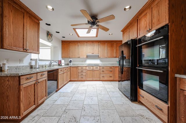 4201 E PEARCE Road, Phoenix, AZ 85044