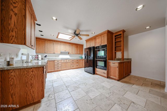 4201 E PEARCE Road, Phoenix, AZ 85044