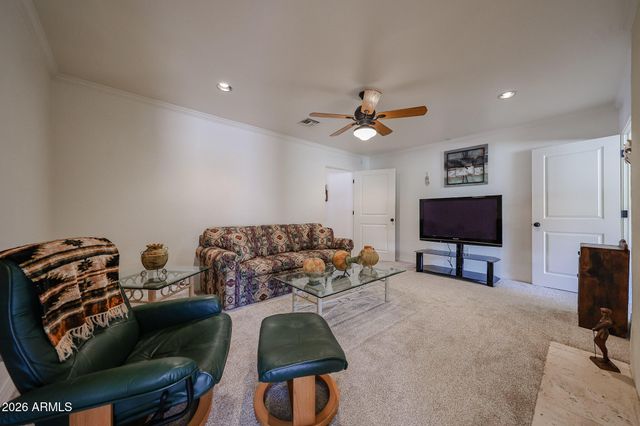 4201 E PEARCE Road, Phoenix, AZ 85044