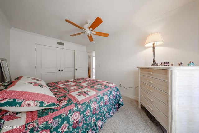 4201 E PEARCE Road, Phoenix, AZ 85044