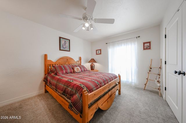 4201 E PEARCE Road, Phoenix, AZ 85044