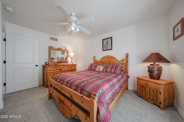 4201 E PEARCE Road, Phoenix, AZ 85044