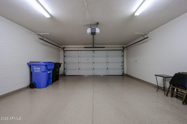 4201 E PEARCE Road, Phoenix, AZ 85044