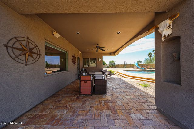 4201 E PEARCE Road, Phoenix, AZ 85044