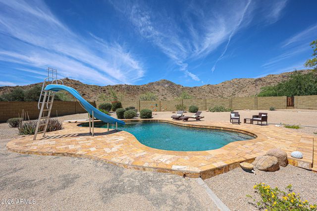 4201 E PEARCE Road, Phoenix, AZ 85044