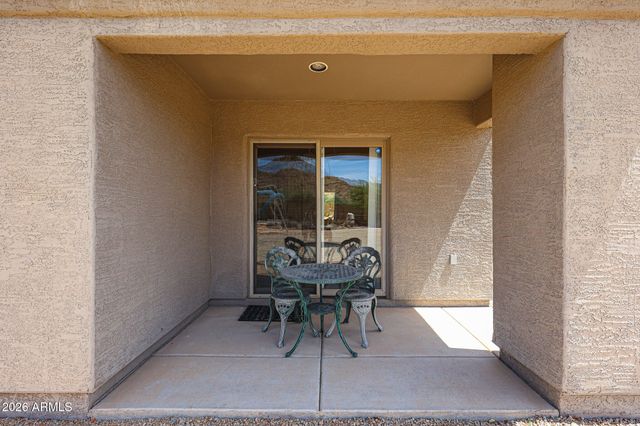 4201 E PEARCE Road, Phoenix, AZ 85044