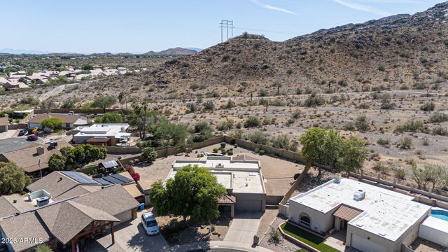4201 E PEARCE Road, Phoenix, AZ 85044