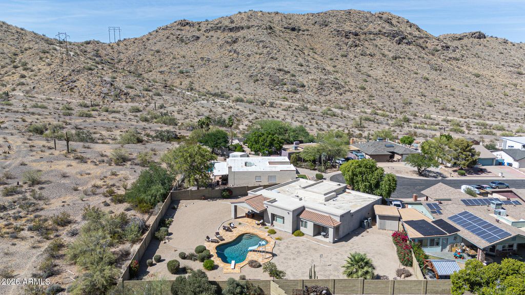 4201 E PEARCE Road, Phoenix, AZ 85044