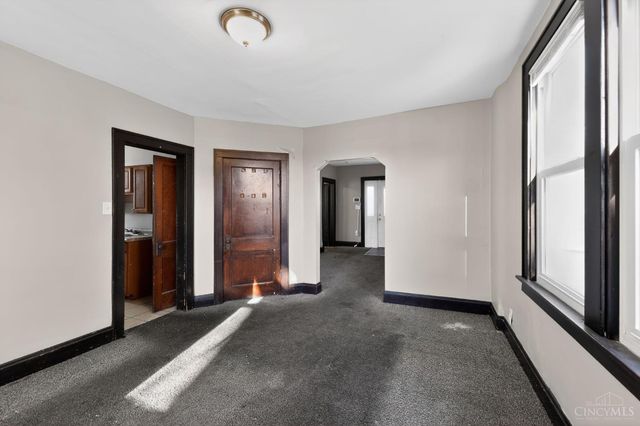 547 Flatt Terrace, Cincinnati, OH 45232