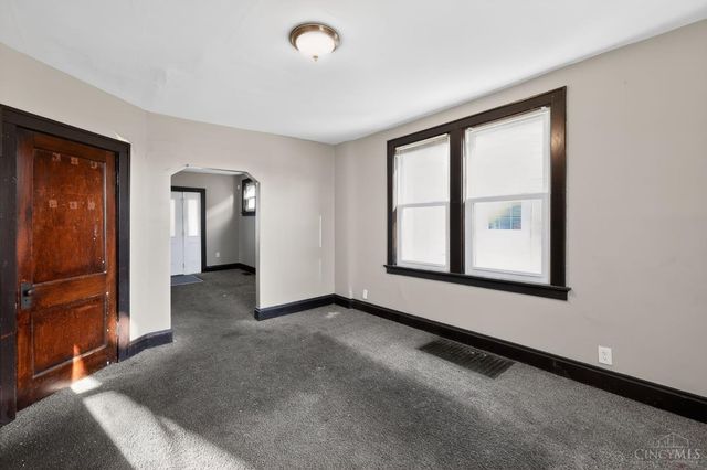 547 Flatt Terrace, Cincinnati, OH 45232