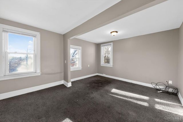 547 Flatt Terrace, Cincinnati, OH 45232