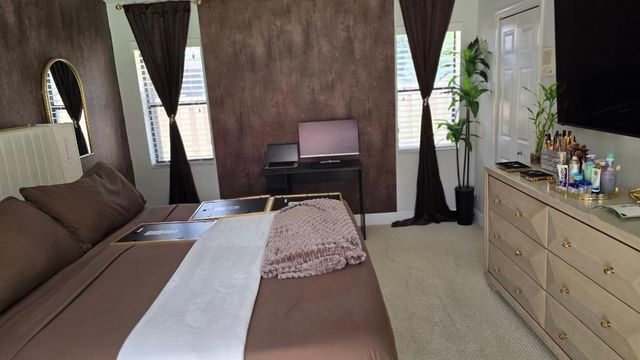 2499 NW 92nd Avenue, Coral Springs, FL 33065