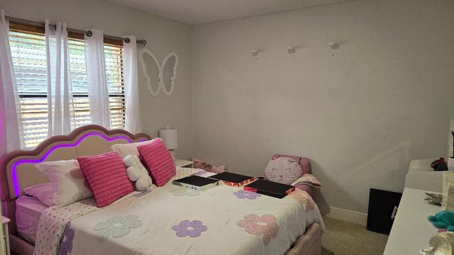 2499 NW 92nd Avenue, Coral Springs, FL 33065