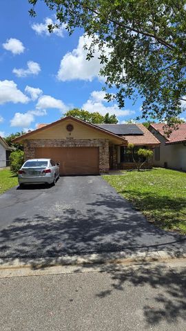 2499 NW 92nd Avenue, Coral Springs, FL 33065