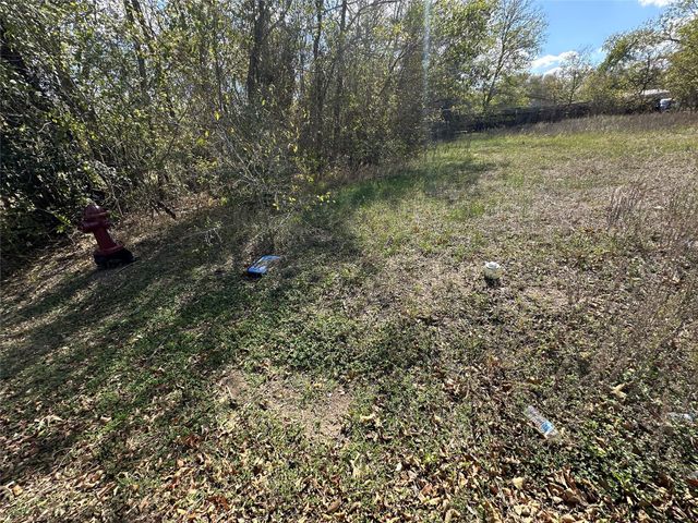 709 Locust ST, Bastrop, TX 78602