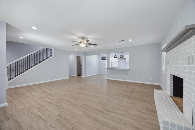 8950 Gosler Road, Sealy, TX 77474