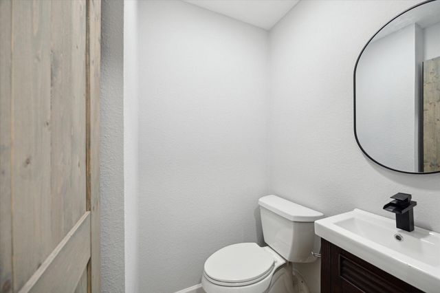 8950 Gosler Road, Sealy, TX 77474