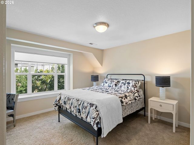 4222 N MONTANA Ave, Portland, OR 97217